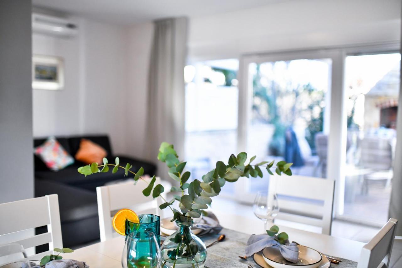 Deluxe Triplex Antea Villa ซูโกชัน ภายนอก รูปภาพ