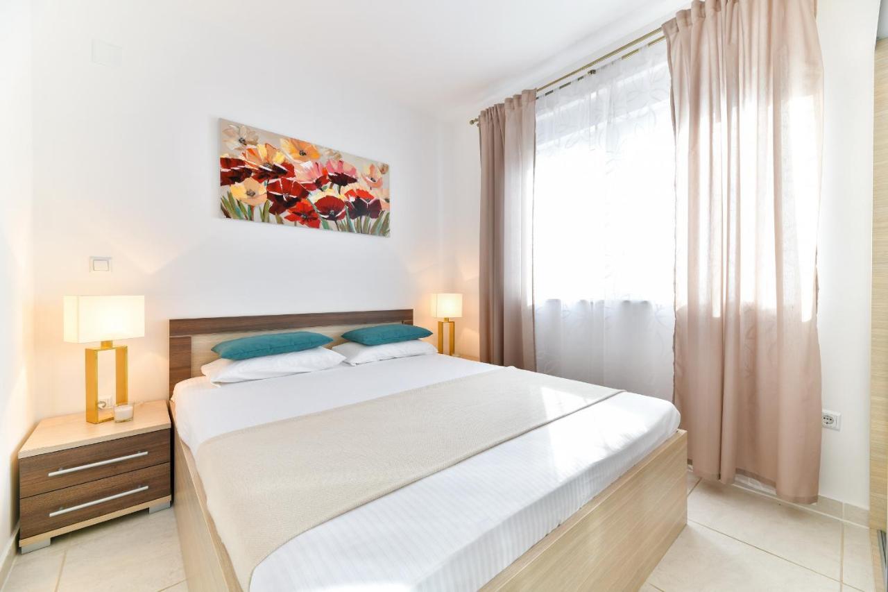 Deluxe Triplex Antea Villa ซูโกชัน ภายนอก รูปภาพ