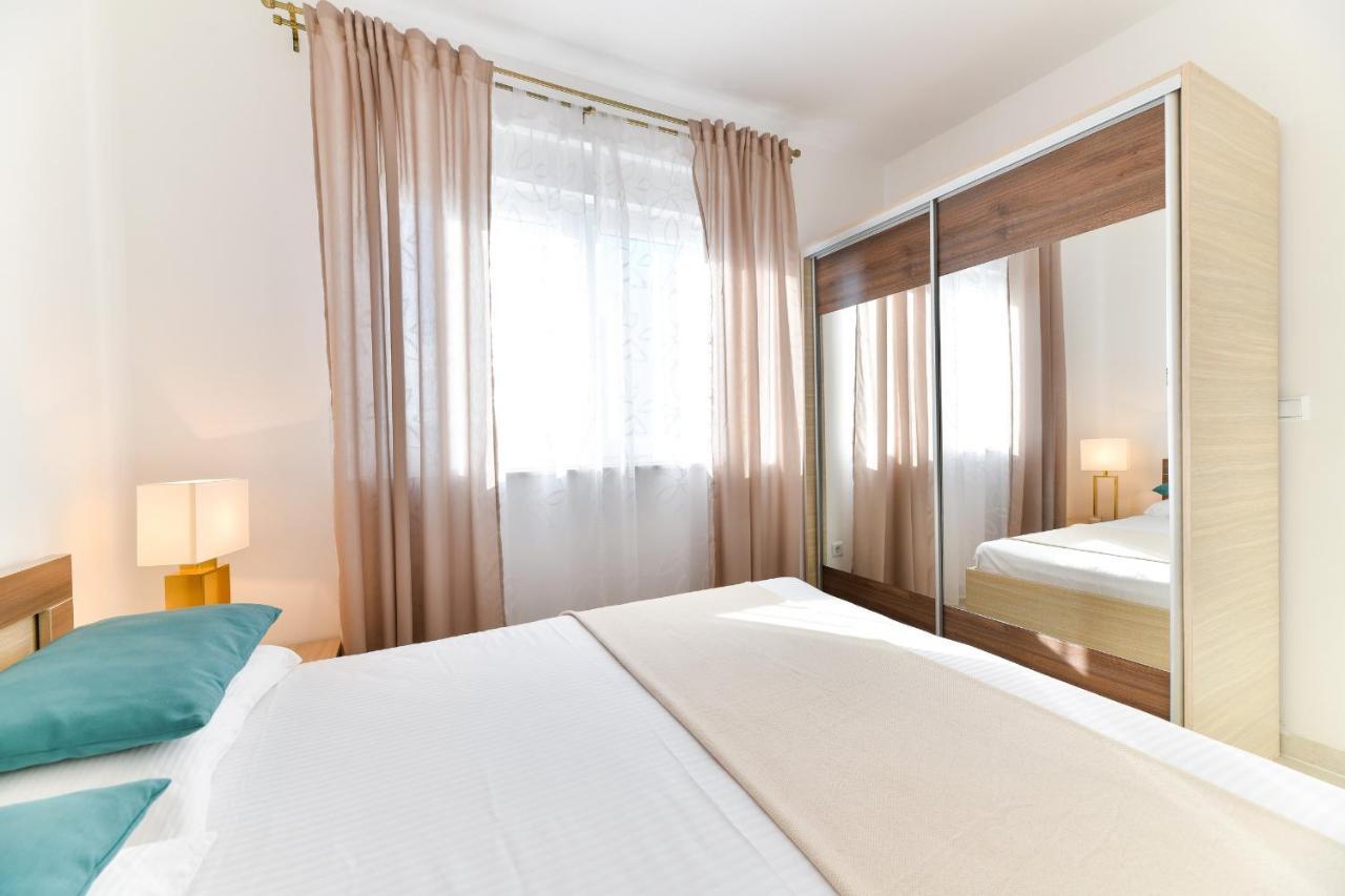 Deluxe Triplex Antea Villa ซูโกชัน ภายนอก รูปภาพ