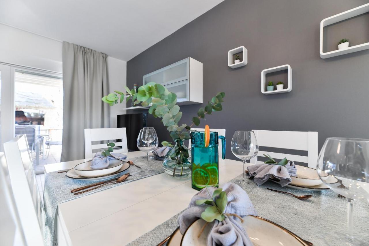 Deluxe Triplex Antea Villa ซูโกชัน ภายนอก รูปภาพ