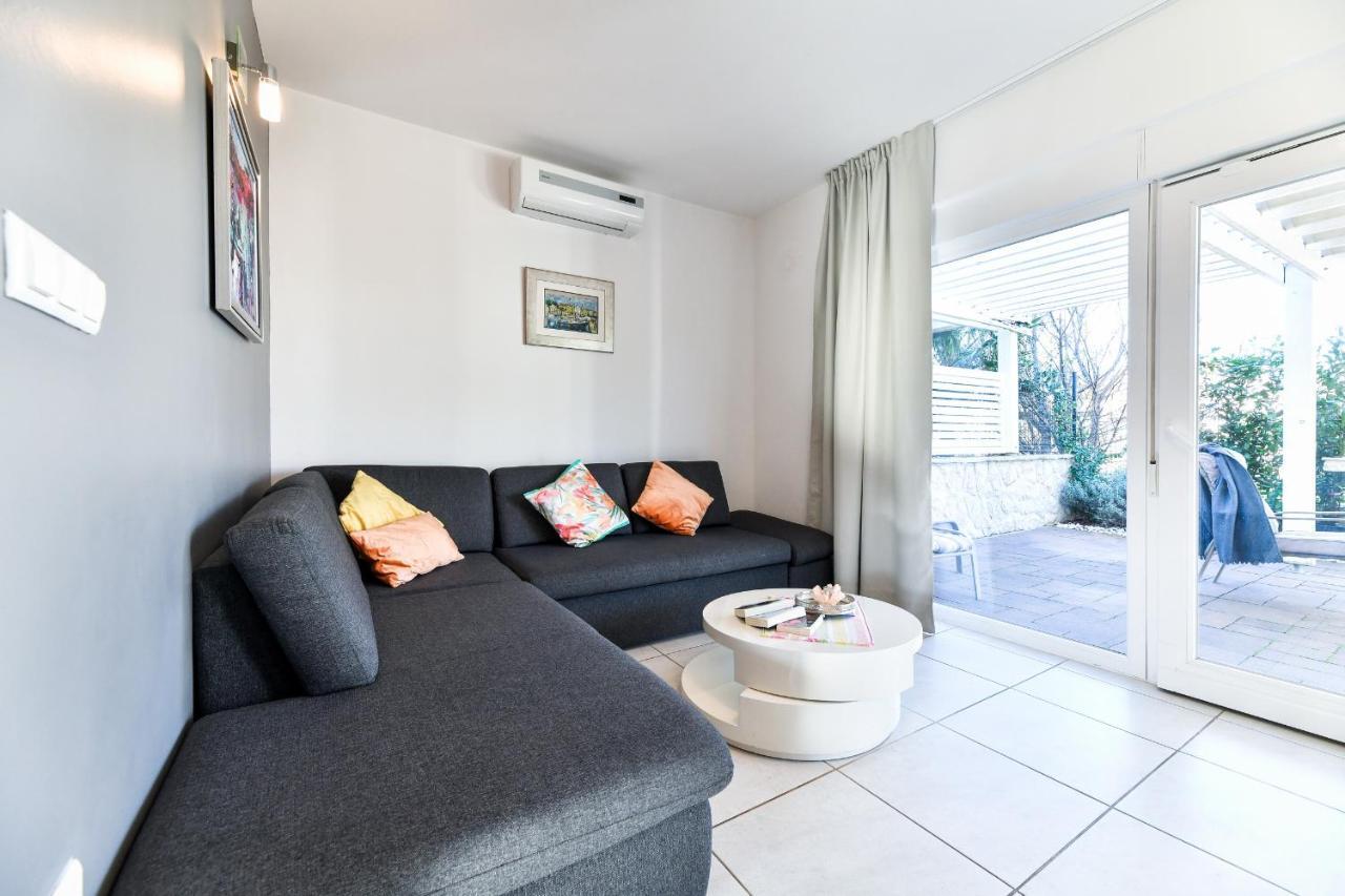 Deluxe Triplex Antea Villa ซูโกชัน ภายนอก รูปภาพ
